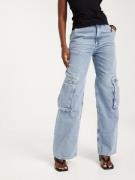 Only - High waisted jeans - Light Blue Denim - Onlhope Ex Hw Wide Cargo Dnm Cro - Jeans