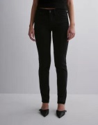 Levi's - Sort - 712 Slim Welt Pocket